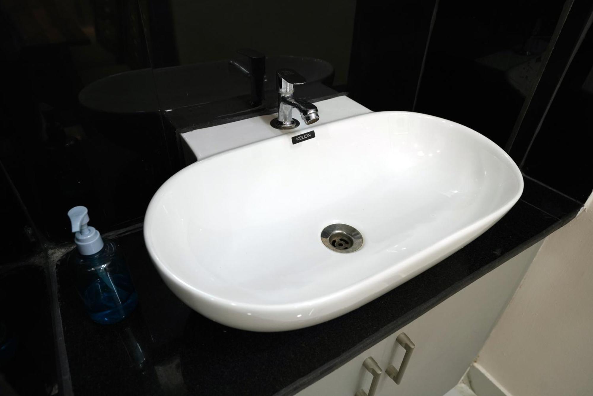 N Cube Serviced Apartments Хайдарабад Экстерьер фото