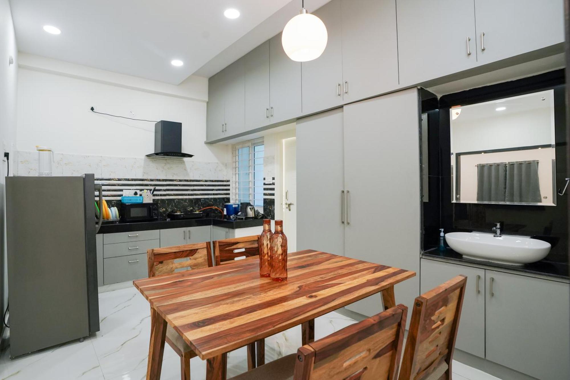 N Cube Serviced Apartments Хайдарабад Экстерьер фото